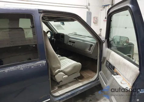 1994 Chevrolet Gmt-400 K1500 z USA, uszkodzony, nr VIN 1GCEK19K4RE258774